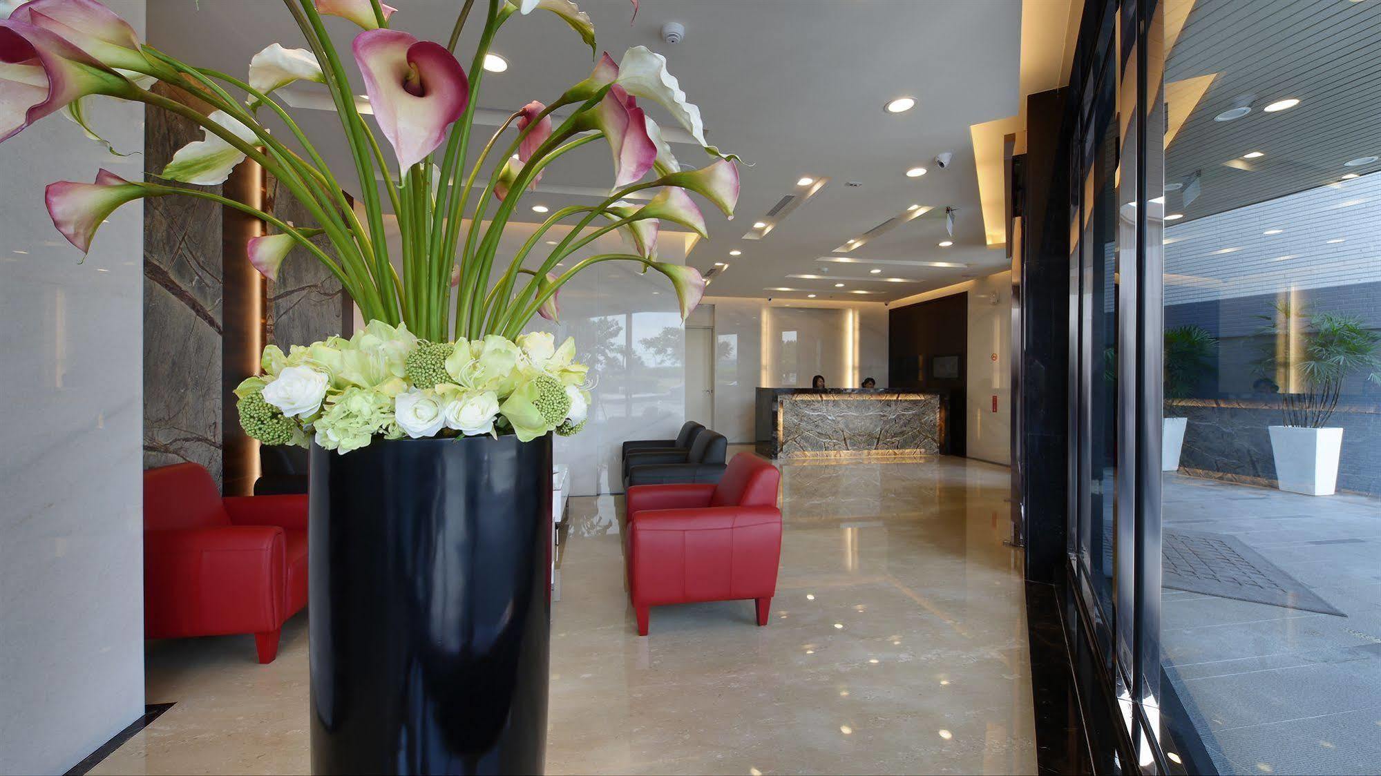 โรรงแรมวอเตอร์มาร์ค Hotel เกาสง ภายนอก รูปภาพ