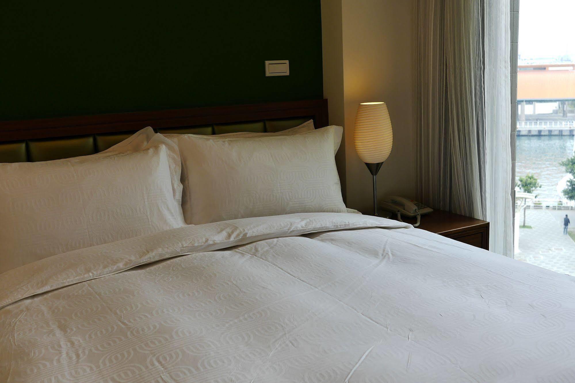 โรรงแรมวอเตอร์มาร์ค Hotel เกาสง ภายนอก รูปภาพ